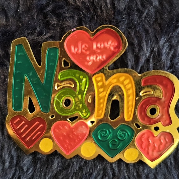 Cute Nana We Love You Colorful Gold Toned Brooch Pin - Picture 1 of 3